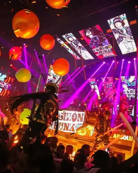 555 Famous Club